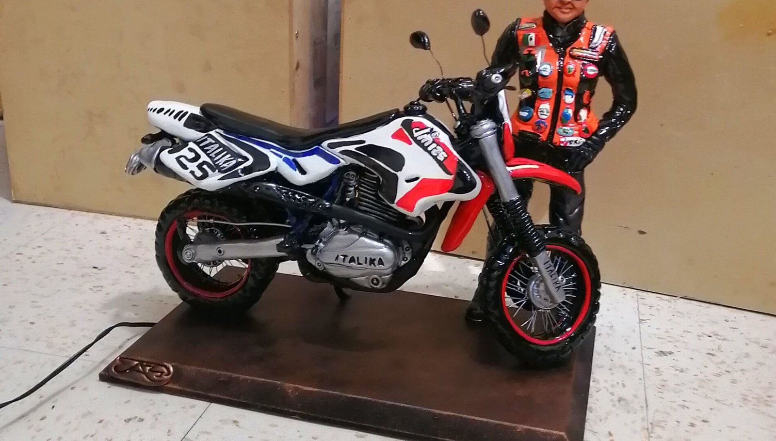 Escultura biker Trail